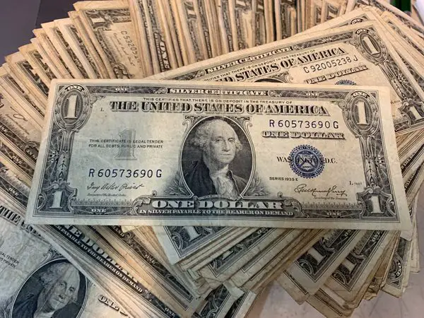 How Much is a 1935 Dollar Bill Worth